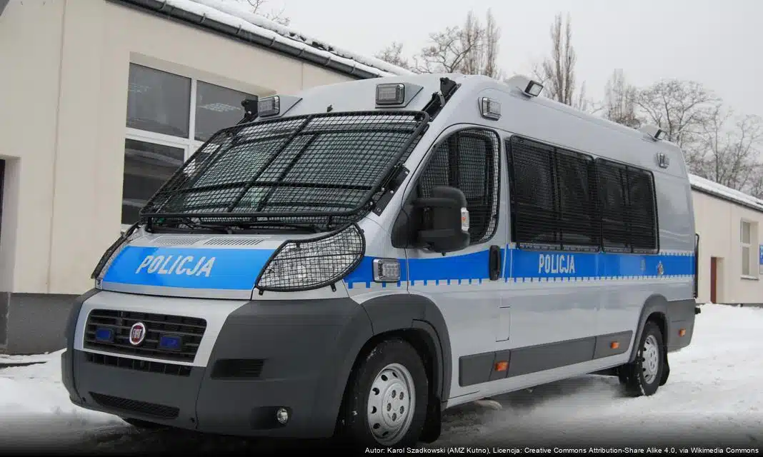 Debata dotycząca bezpieczeństwa w gminie Sulęczyno z udziałem policji